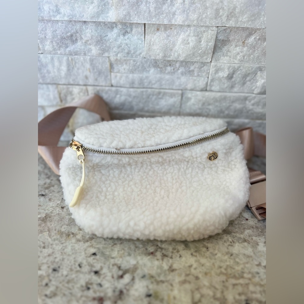 White Sherpa belt bag